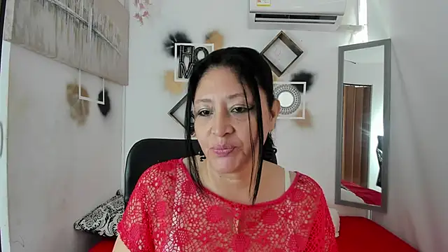 Snapshot of tatiana_sofiaa chatting on October 8, 2025, 1:34 pm tatiana sofiaa online show from October 8, 2025, 1:34 pm