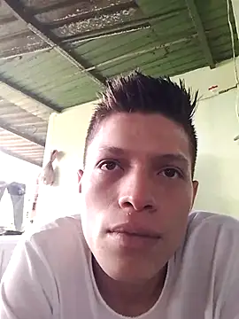 Snapshot of elinnki chatting on October 11, 2025, 2:40 pm elinnki online show from October 11, 2025, 2:40 pm