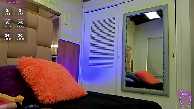 Snapshot of valeriahenao1 chatting on September 30, 2025, 7:31 pm valeriahenao1 online show from September 30, 2025, 7:31 pm