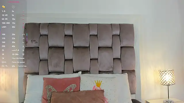 Snapshot of HarleyQueen666 chatting on October 23, 2025, 10:47 am HarleyQueen666 online show from October 23, 2025, 10:47 am