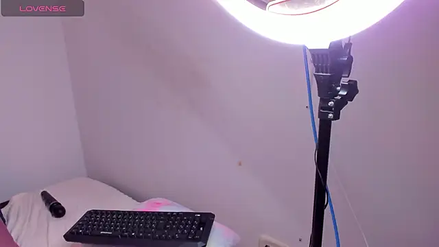 Snapshot of Brandy_brown_ chatting on September 24, 2025, 11:43 pm Brandy brown  online show from September 24, 2025, 11:43 pm