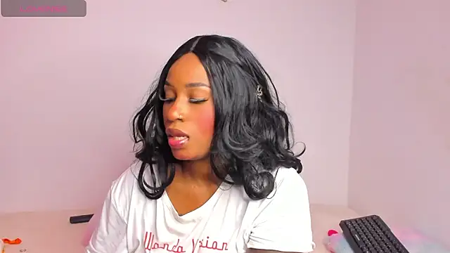 Snapshot of Brandy_brown_ chatting on October 22, 2025, 11:47 pm Brandy brown  online show from October 22, 2025, 11:47 pm