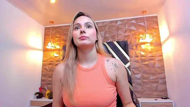 Emmaa white  online show from September 25, 2025, 5:19 pm