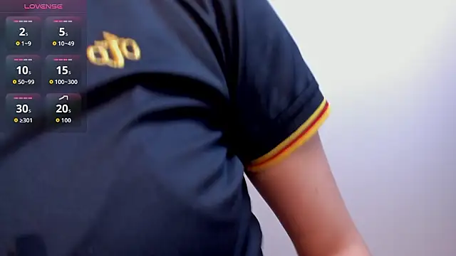 Emmaa white  online show from February 2, 2026, 5:12 pm