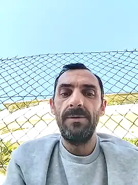 hotmen83 online show from October 18, 2025, 9:22 am