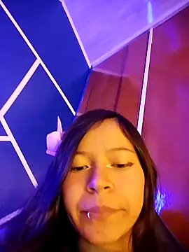 Lucia 20x online show from September 11, 2025, 7:47 pm