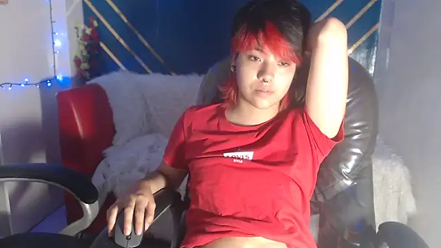 Snapshot of BJkoreanboy chatting on September 18, 2025, 8:23 pm BJkoreanboy online show from September 18, 2025, 8:23 pm