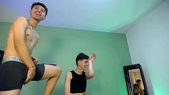 Snapshot of Michael_twink_ chatting on September 18, 2025, 10:02 pm Michael twink  online show from September 18, 2025, 10:02 pm