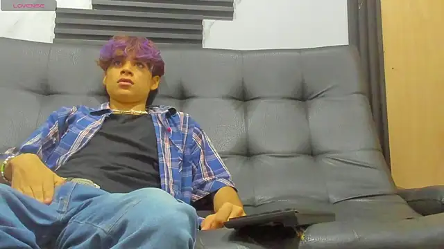 Snapshot of spicy_adonhis chatting on September 27, 2025, 12:44 pm spicy adonhis online show from September 27, 2025, 12:44 pm