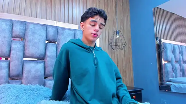 owen  johnson online show from November 29, 2025, 12:05 pm