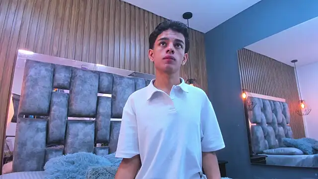 Snapshot of owen__johnson chatting on January 18, 2026, 11:46 am owen johnson online show from January 18, 2026, 11:46 am