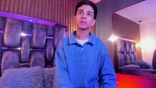 Snapshot of owen__johnson chatting on February 16, 2026, 12:04 pm owen johnson online show from February 16, 2026, 12:04 pm