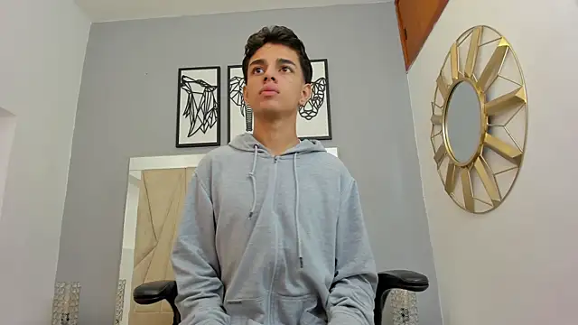 owen  johnson online show from September 23, 2025, 12:01 pm