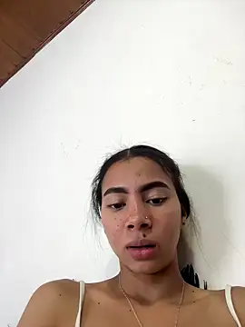 Camila Martiinez online show from October 8, 2025, 7:47 pm