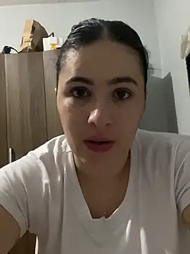 IvettSt  online show from August 4, 2026, 3:22 am
