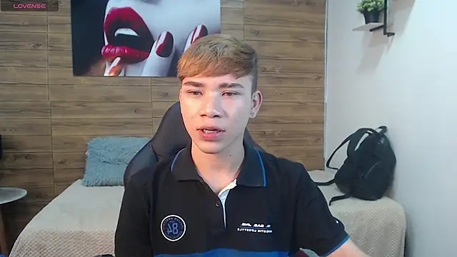 Snapshot of nathanclay chatting on February 26, 2026, 3:28 am nathanclay online show from February 26, 2026, 3:28 am