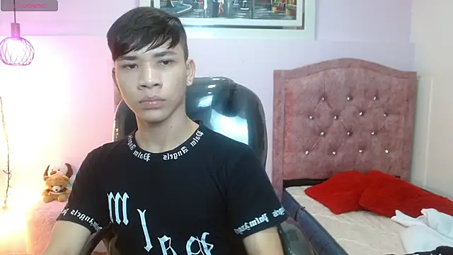 Snapshot of nathanclay chatting on September 25, 2025, 3:45 am nathanclay online show from September 25, 2025, 3:45 am