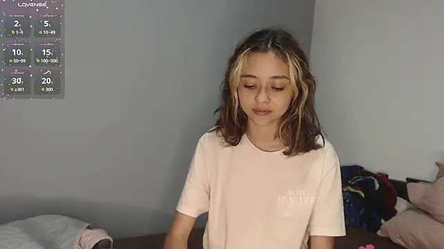 Snapshot of brisazanes chatting on October 5, 2025, 4:14 am brisazanes online show from October 5, 2025, 4:14 am