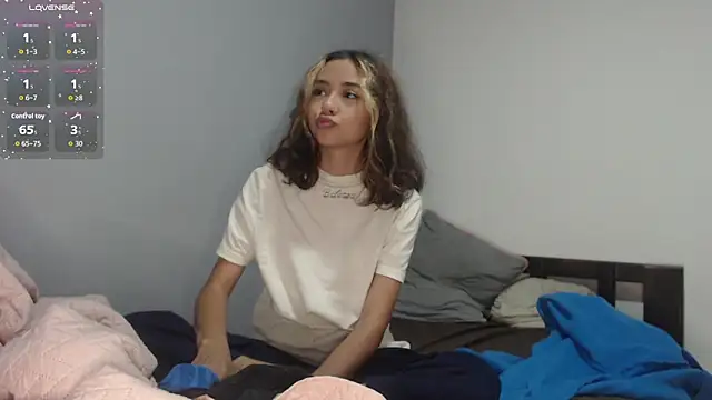 Snapshot of brisazanes chatting on October 15, 2025, 4:22 am brisazanes online show from October 15, 2025, 4:22 am