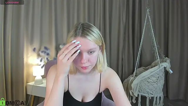 Snapshot of Casey_Miller chatting on October 17, 2025, 4:42 pm Casey Miller online show from October 17, 2025, 4:42 pm