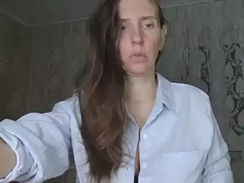 Snapshot of CandiCole chatting on October 9, 2025, 2:45 am CandiCole online show from October 9, 2025, 2:45 am