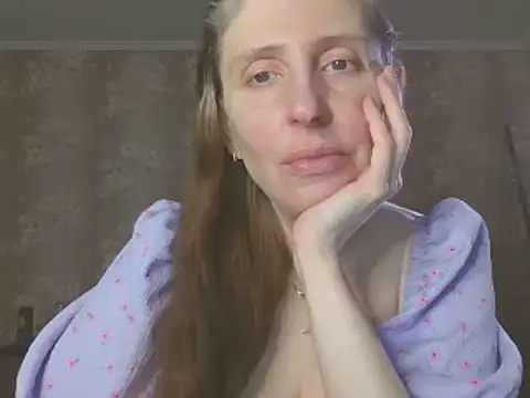 CandiCole online show from March 18, 2026, 4:15 am