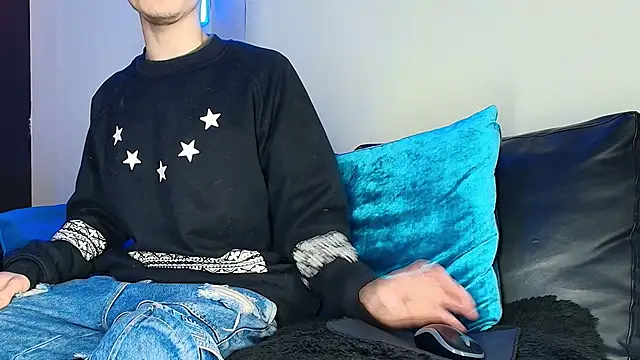 Snapshot of _DantFox_ chatting on October 23, 2025, 8:07 pm  DantFox  online show from October 23, 2025, 8:07 pm