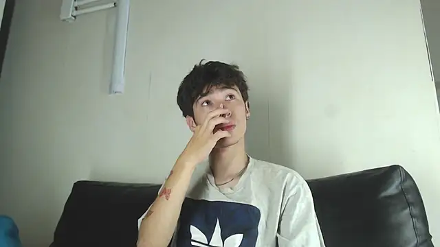 Snapshot of _DantFox_ chatting on September 22, 2025, 7:31 pm  DantFox  online show from September 22, 2025, 7:31 pm