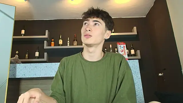 Snapshot of _DantFox_ chatting on September 29, 2025, 6:46 pm  DantFox  online show from September 29, 2025, 6:46 pm