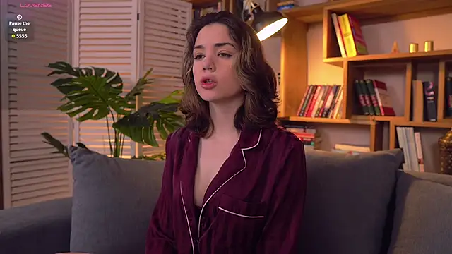 Snapshot of Sunny_Teaze chatting on February 19, 2026, 7:16 am Sunny Teaze online show from February 19, 2026, 7:16 am