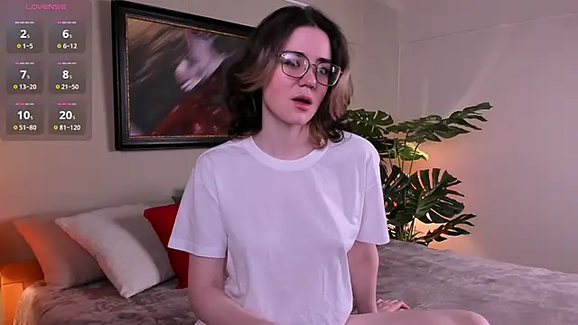 Sunny Teaze online show from March 13, 2026, 7:24 am