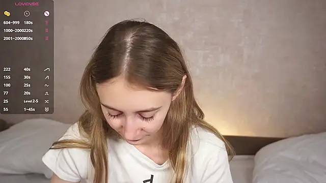 Snapshot of BeatrixHiett chatting on September 21, 2025, 4:28 am BeatrixHiett online show from September 21, 2025, 4:28 am