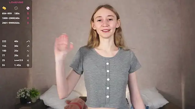 BeatrixHiett online show from September 9, 2025, 2:54 am