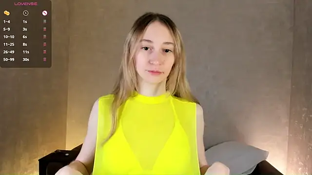 Snapshot of BeatrixHiett chatting on October 11, 2025, 3:18 am BeatrixHiett online show from October 11, 2025, 3:18 am