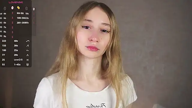 Snapshot of BeatrixHiett chatting on September 29, 2025, 3:57 am BeatrixHiett online show from September 29, 2025, 3:57 am