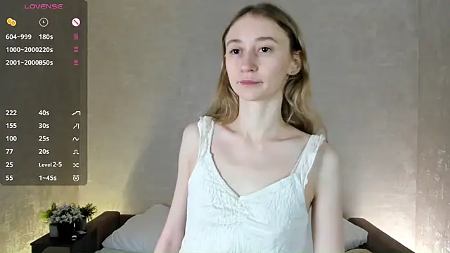 Snapshot of BeatrixHiett chatting on October 30, 2025, 4:33 am BeatrixHiett online show from October 30, 2025, 4:33 am