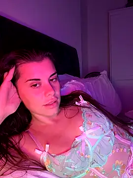 AlitaNova online show from October 3, 2025, 11:06 pm