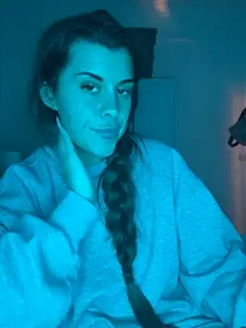 AlitaNova online show from November 16, 2025, 8:35 pm