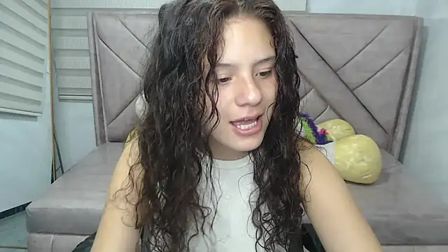 Snapshot of Velvet_Moon_V chatting on September 22, 2025, 1:06 pm Velvet Moon V online show from September 22, 2025, 1:06 pm