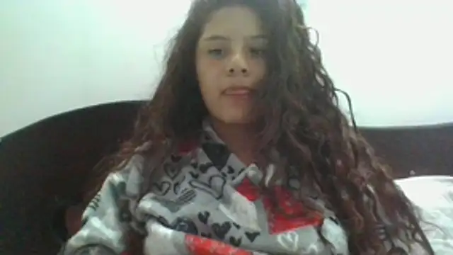 Velvet Moon V online show from April 18, 2026, 7:58 pm