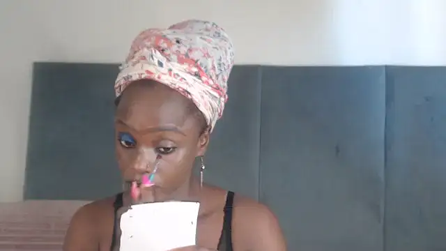 Snapshot of Jah-Queen chatting on October 24, 2025, 9:41 am Jah-Queen online show from October 24, 2025, 9:41 am