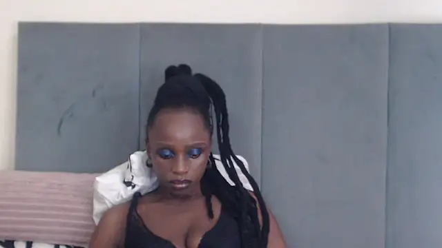 Snapshot of Jah-Queen chatting on September 26, 2025, 7:48 am Jah-Queen online show from September 26, 2025, 7:48 am