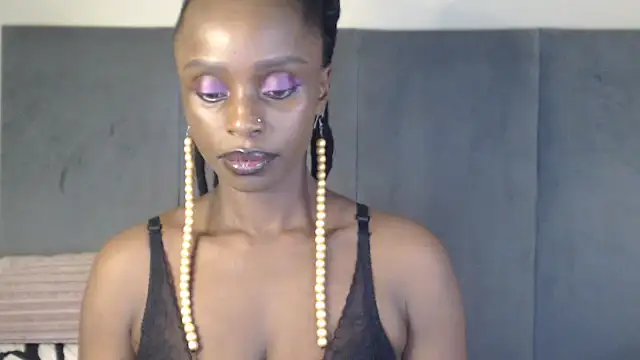 Snapshot of Jah-Queen chatting on September 25, 2025, 4:46 pm Jah-Queen online show from September 25, 2025, 4:46 pm