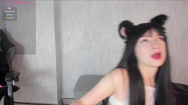 AriMonoban online show from November 6, 2025, 12:42 pm