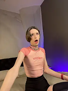 madi snow online show from November 23, 2025, 12:15 pm