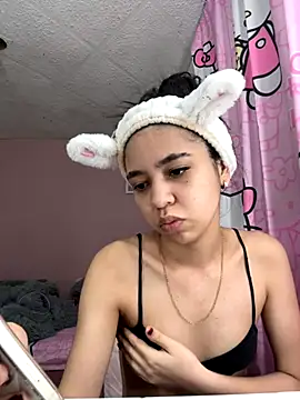 Snapshot of _Alix_7 chatting on October 14, 2025, 12:22 am Alix 7 online show from October 14, 2025, 12:22 am