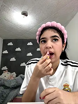 Snapshot of _Alix_7 chatting on October 8, 2025, 12:34 am Alix 7 online show from October 8, 2025, 12:34 am