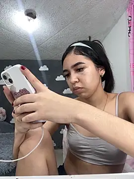 Snapshot of _Alix_7 chatting on October 4, 2025, 1:51 am Alix 7 online show from October 4, 2025, 1:51 am