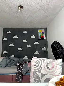 Snapshot of _Alix_7 chatting on October 8, 2025, 8:31 pm Alix 7 online show from October 8, 2025, 8:31 pm