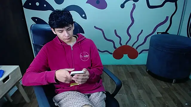 Snapshot of Luca_vega chatting on October 8, 2025, 12:17 pm Luca vega online show from October 8, 2025, 12:17 pm